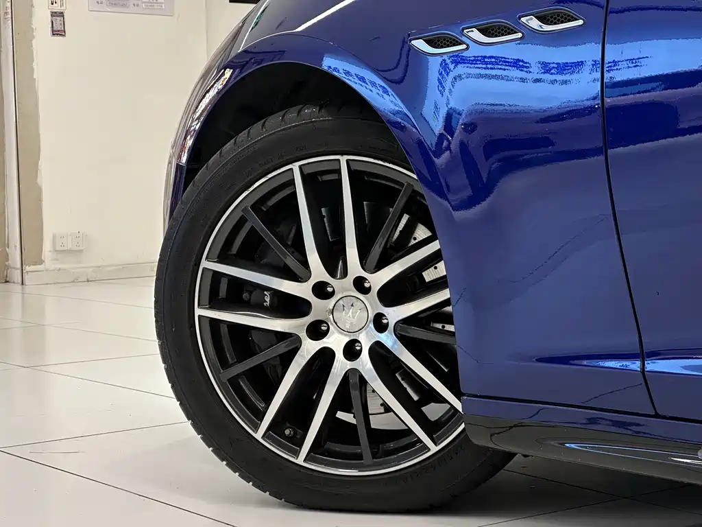 Maserati Ghibli — миниатюра 23