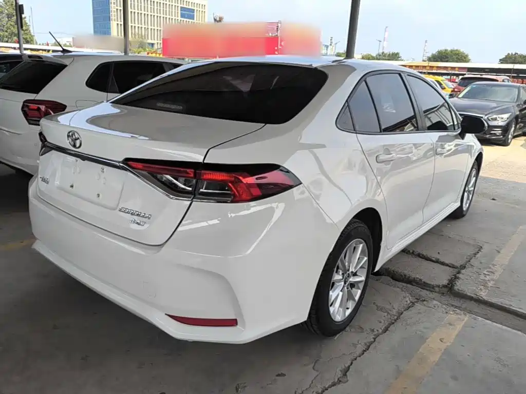 Toyota Corolla — миниатюра 7