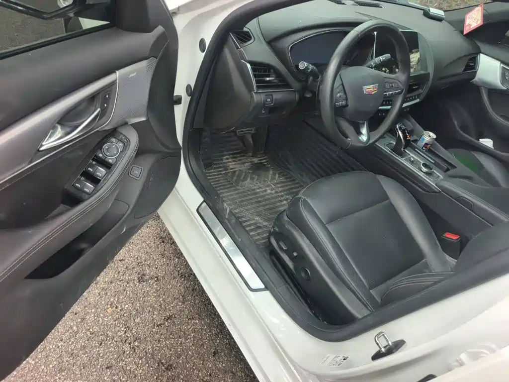 Cadillac CT5 — миниатюра 17