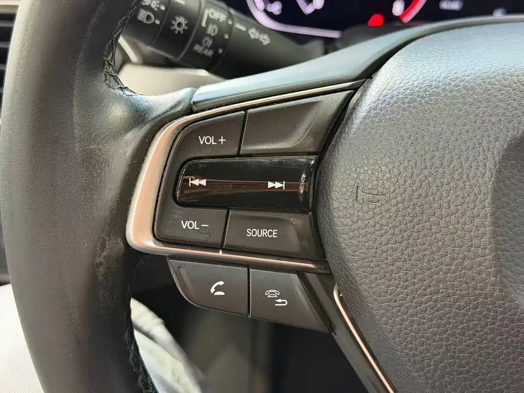 Honda Accord — миниатюра 11