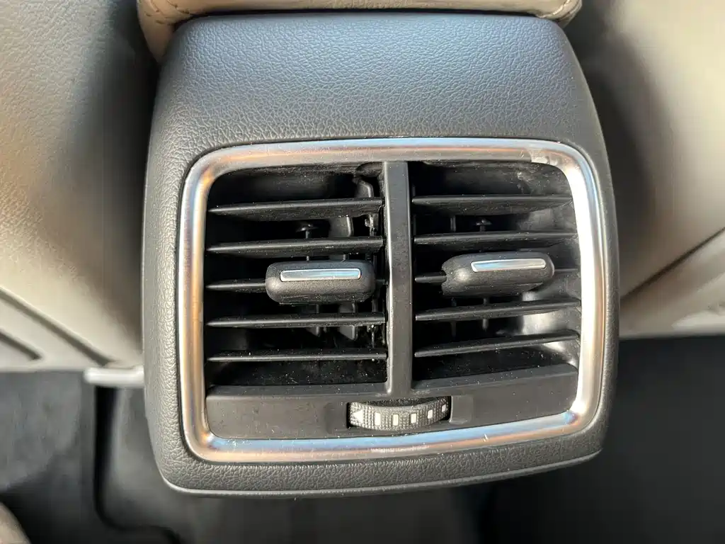Audi Q3 — миниатюра 11