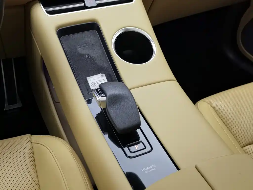 AITO AITO M5 — миниатюра 13