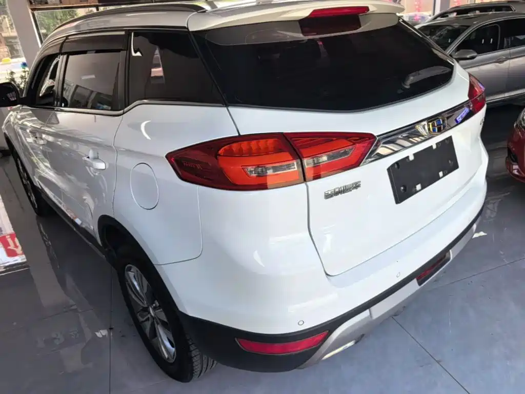Geely Boyue — миниатюра 5