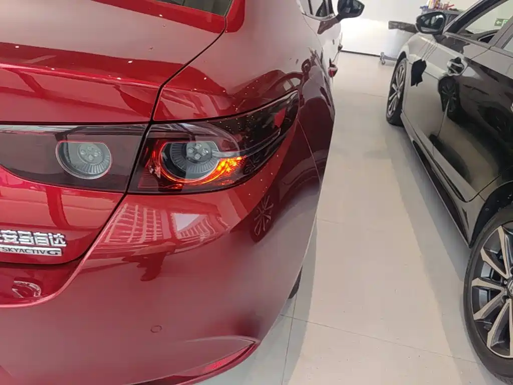 Mazda 3 Axela — миниатюра 8