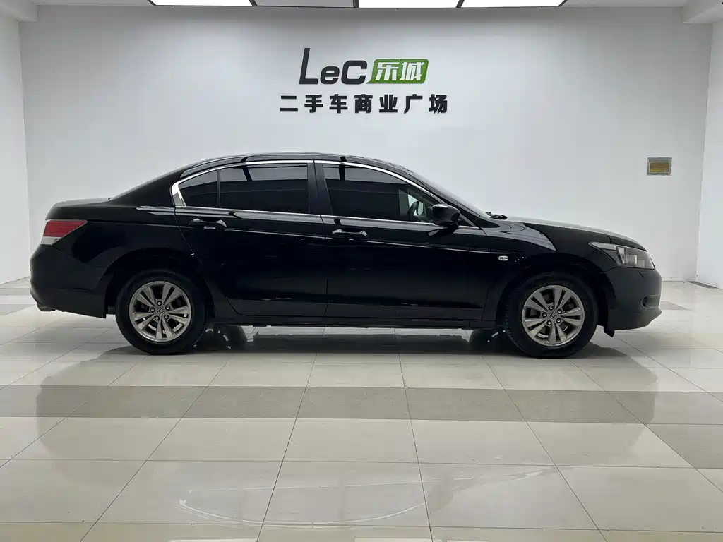 Honda Accord — миниатюра 7