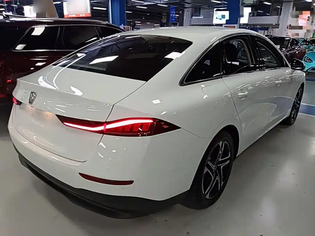 Roewe D7 — миниатюра 7