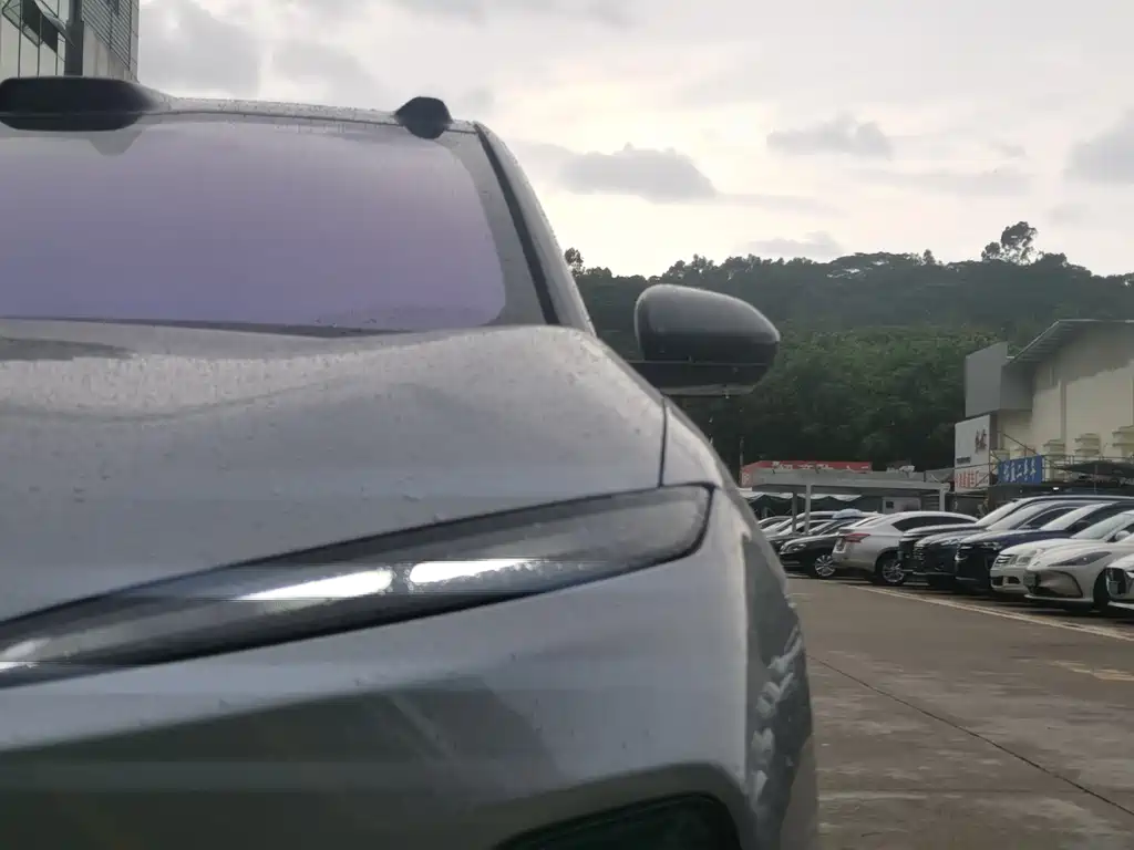 NIO ES8 — миниатюра 19