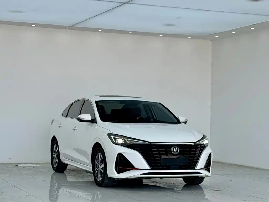 Changan Eado — миниатюра 4