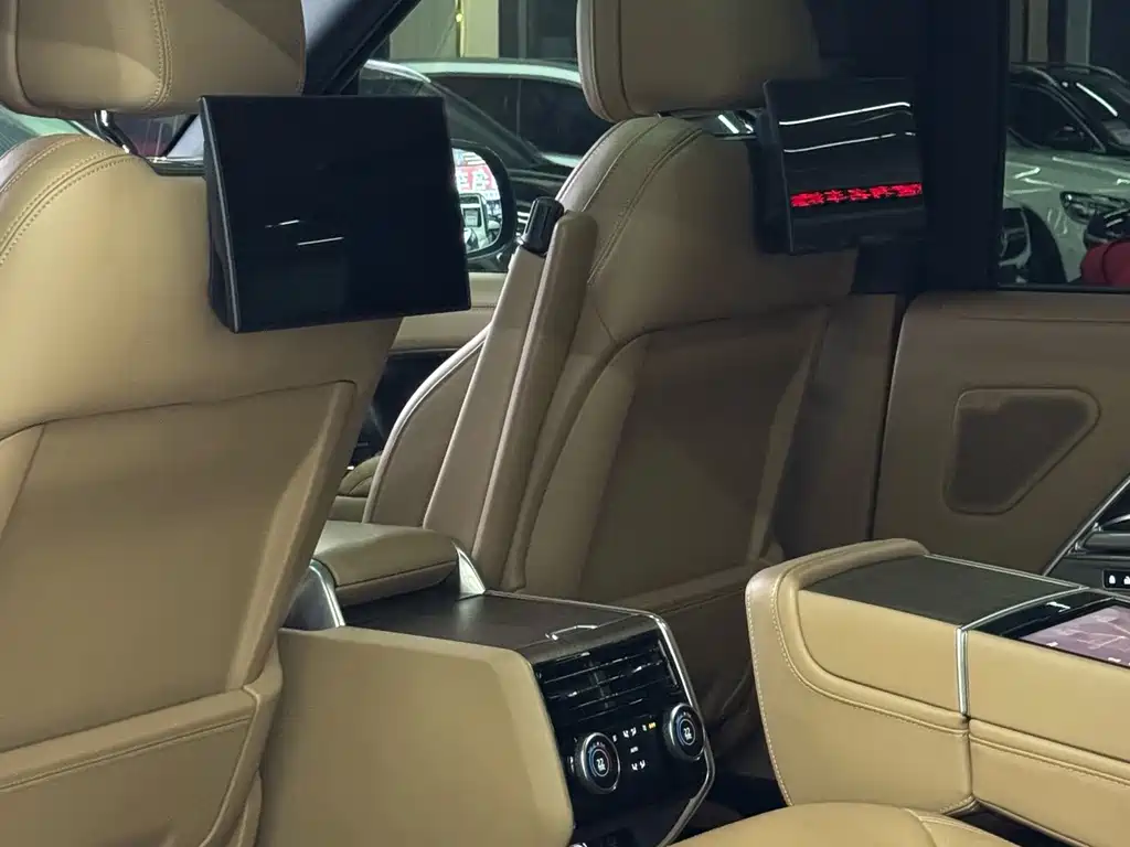 Land Rover Range Rover — миниатюра 7