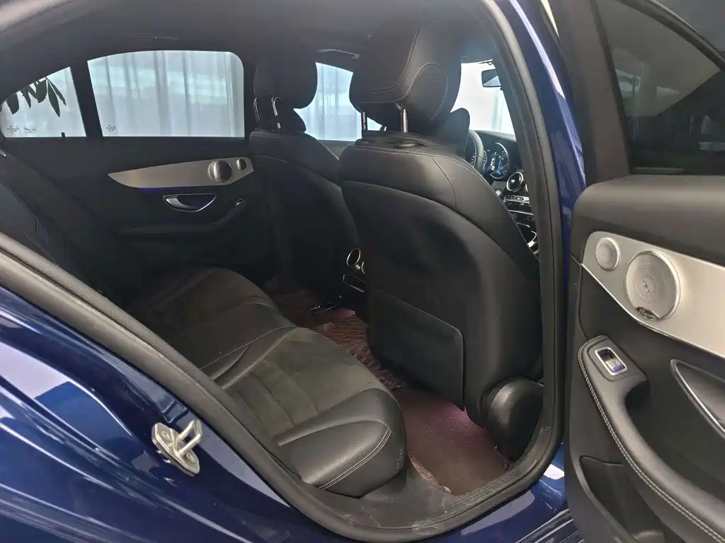 Mercedes-Benz C-Class — миниатюра 15