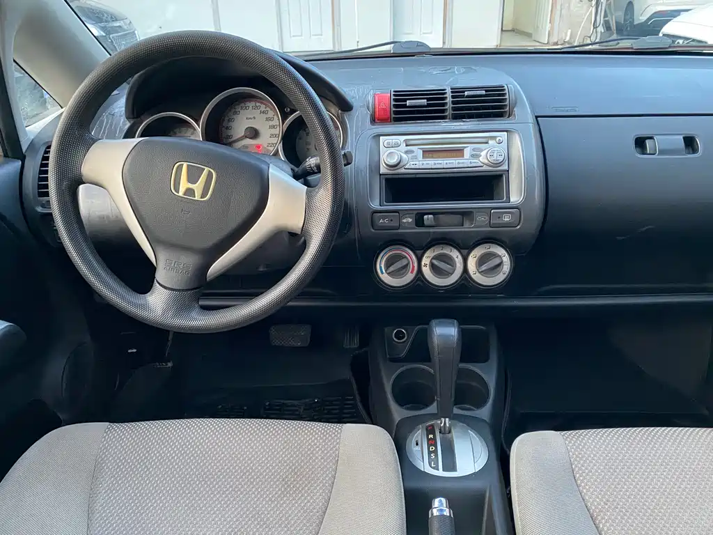 Honda Fit 2008 1.3L AT Comfort