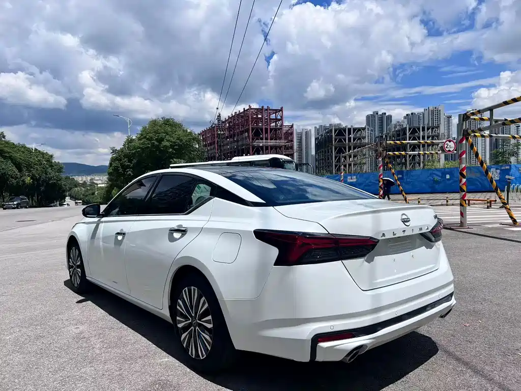 Nissan Teana — миниатюра 9