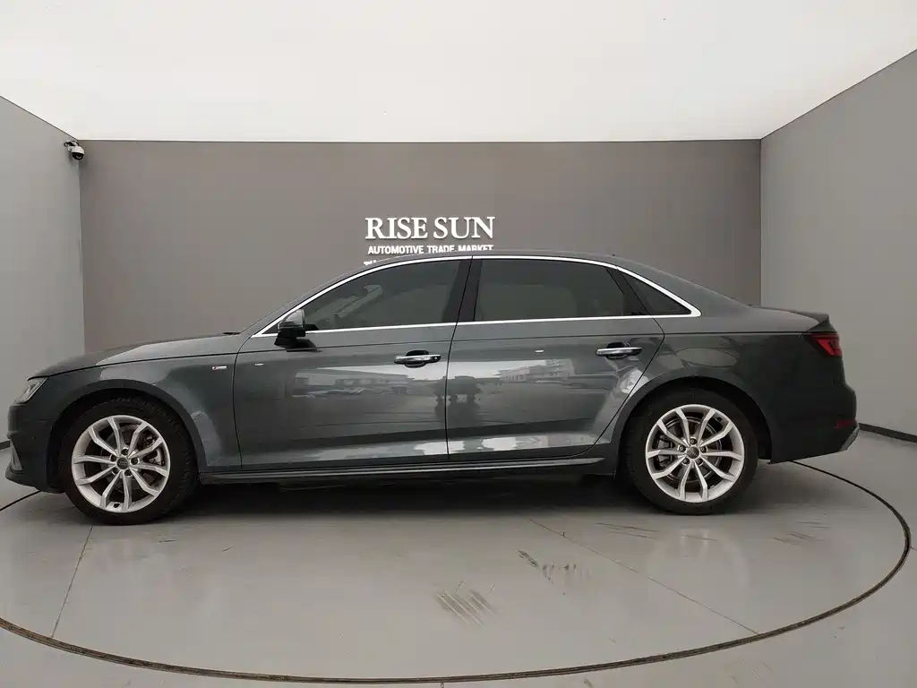 Audi A4L 2019 40 TFSI Fashion VI