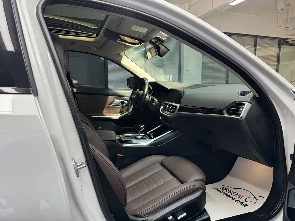 BMW 3 Series — миниатюра 10