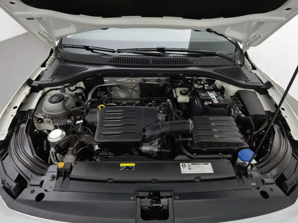 Volkswagen Lavida — миниатюра 6