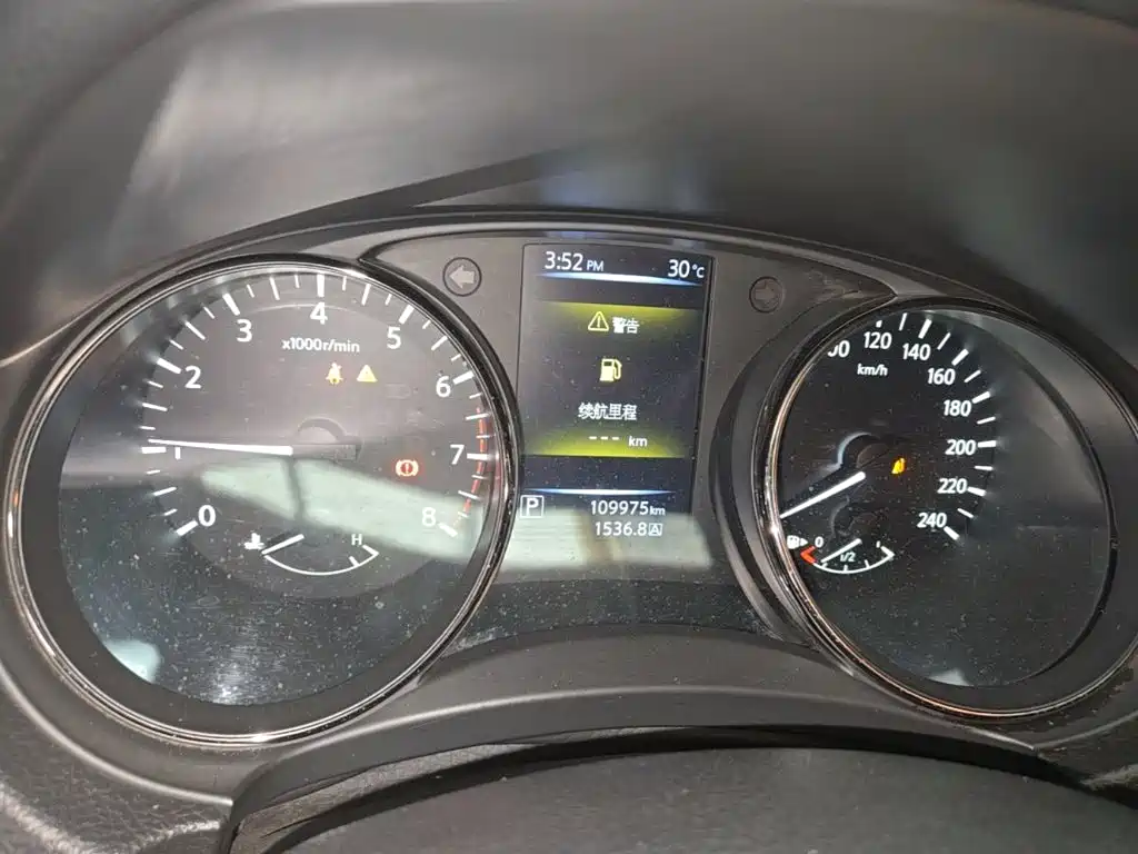 Nissan Qashqai — миниатюра 12