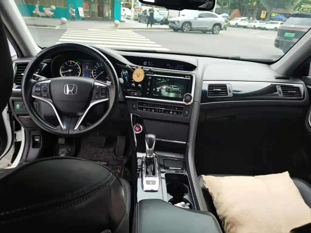 Honda Spirior — миниатюра 10