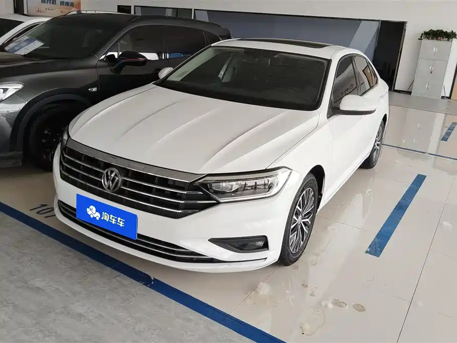 Volkswagen Sagitar 2019