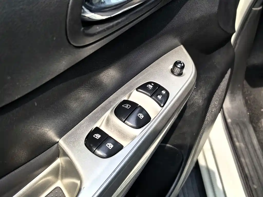 Dongfeng Rich 6 New Energy — миниатюра 20