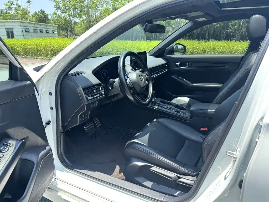 Honda Civic 2022 240TURBO CVT