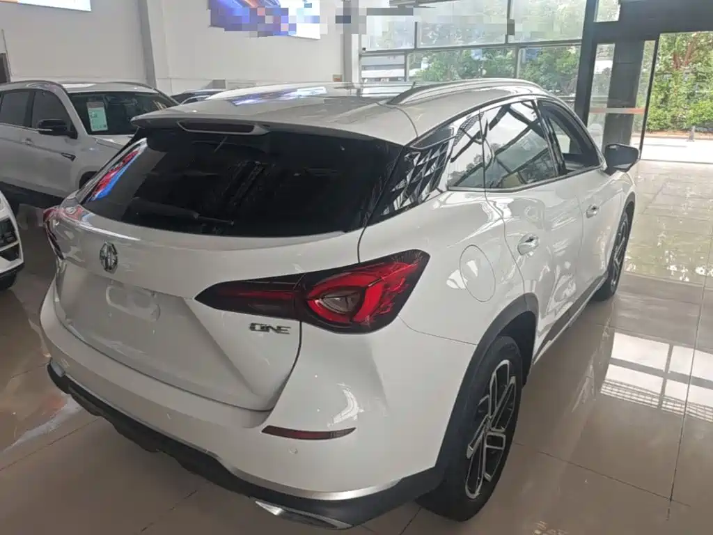 MG MG ONE — миниатюра 7