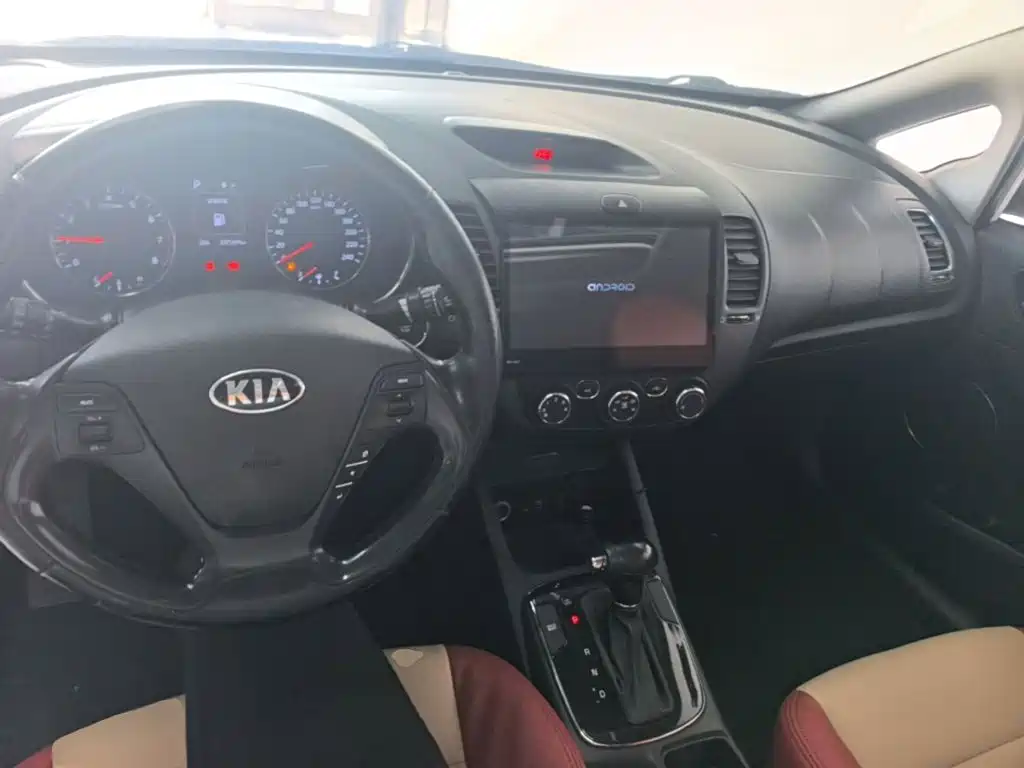 Kia K3 — миниатюра 10