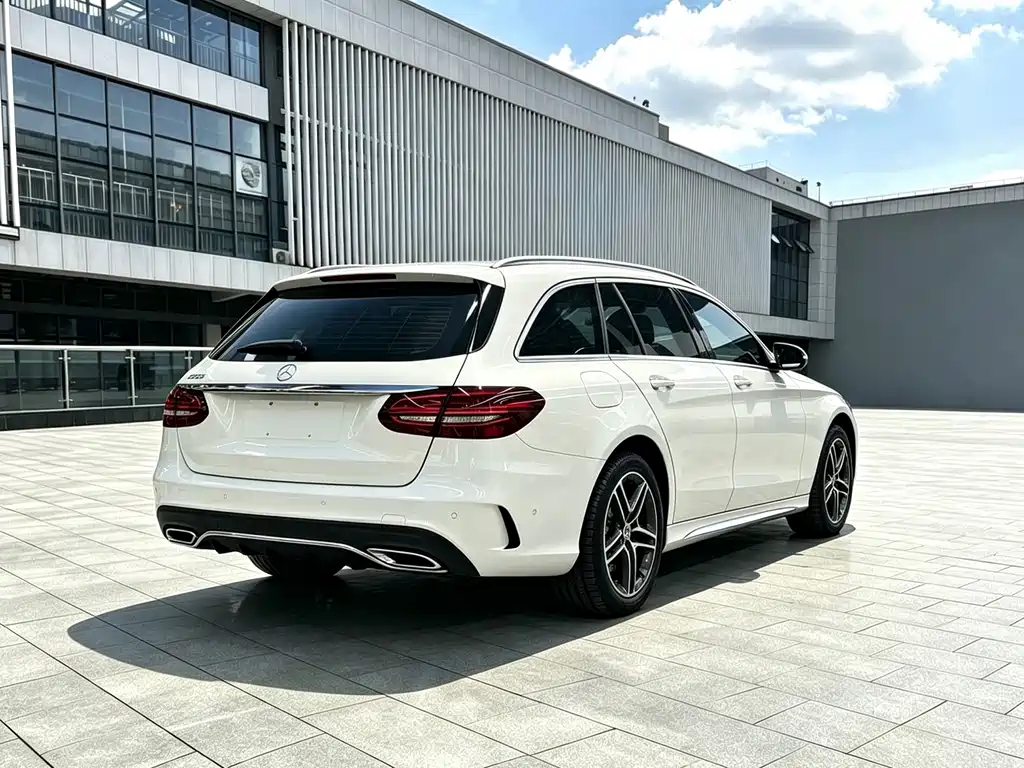 Mercedes-Benz C-Class (Import) — миниатюра 12
