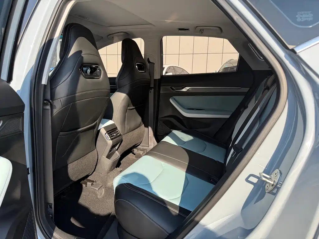 Geely Emgrand S — миниатюра 4