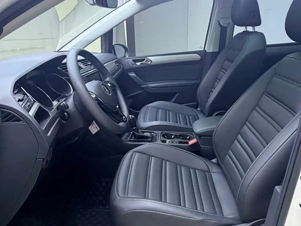 Volkswagen Touran — миниатюра 8