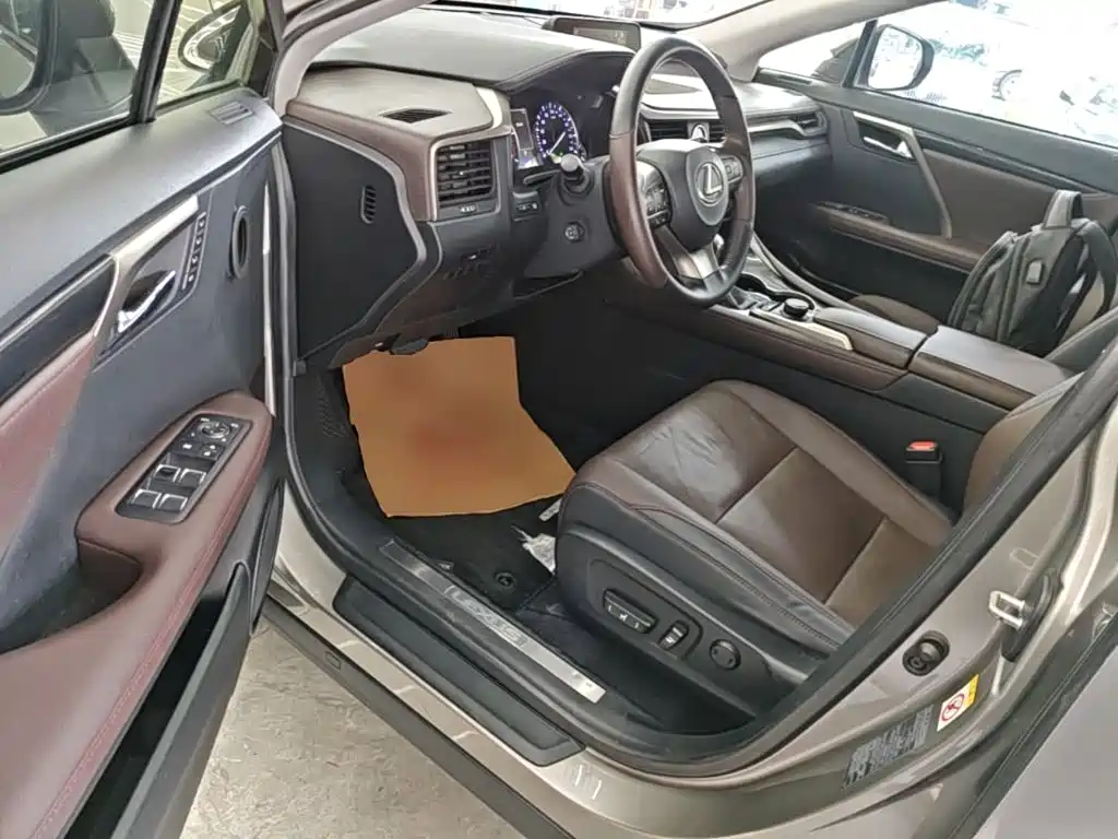 Lexus RX — миниатюра 16