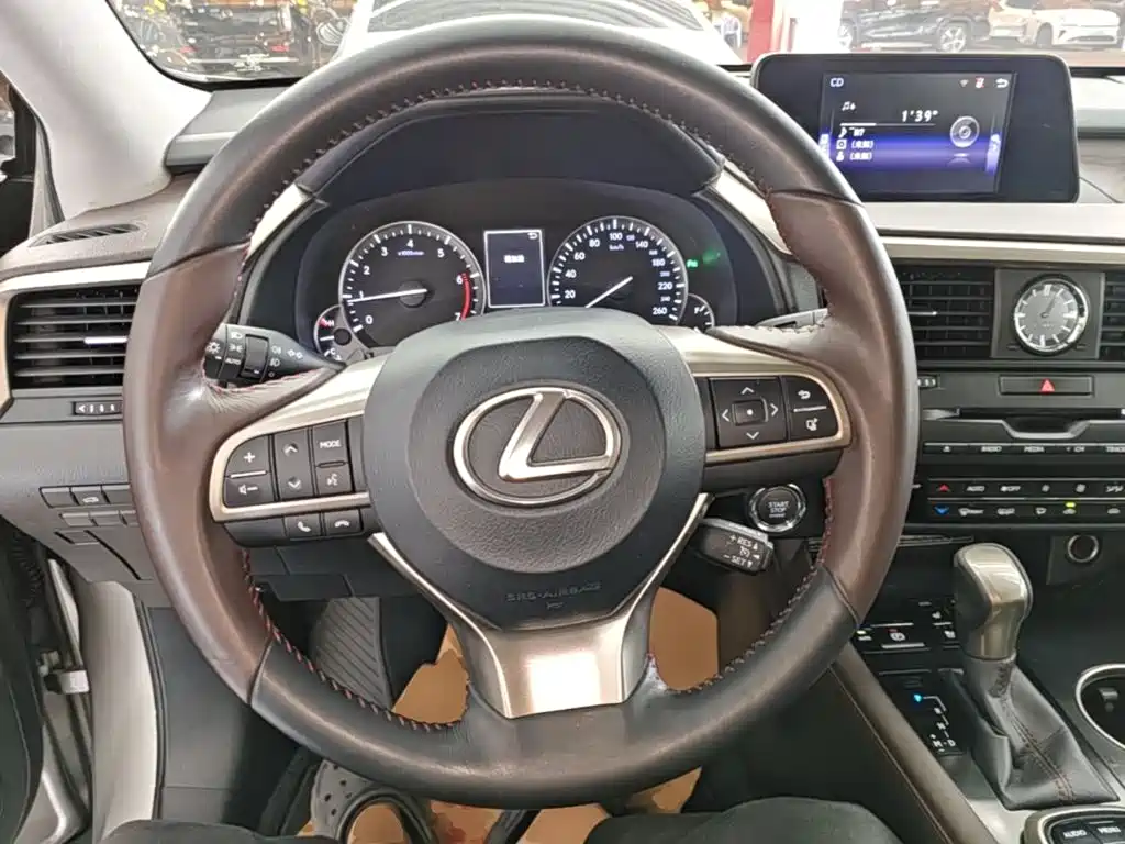 Lexus RX — миниатюра 11