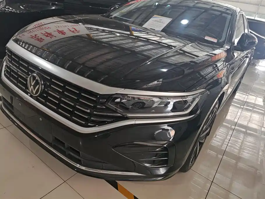 Volkswagen Passat 2023