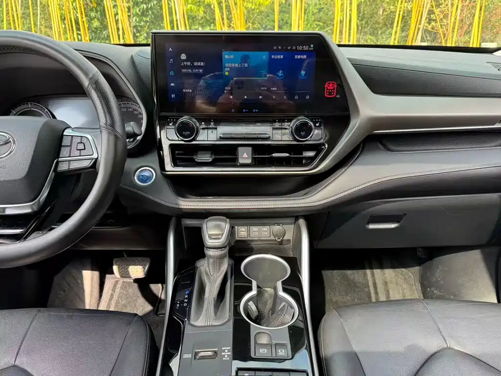 Toyota Highlander — миниатюра 19