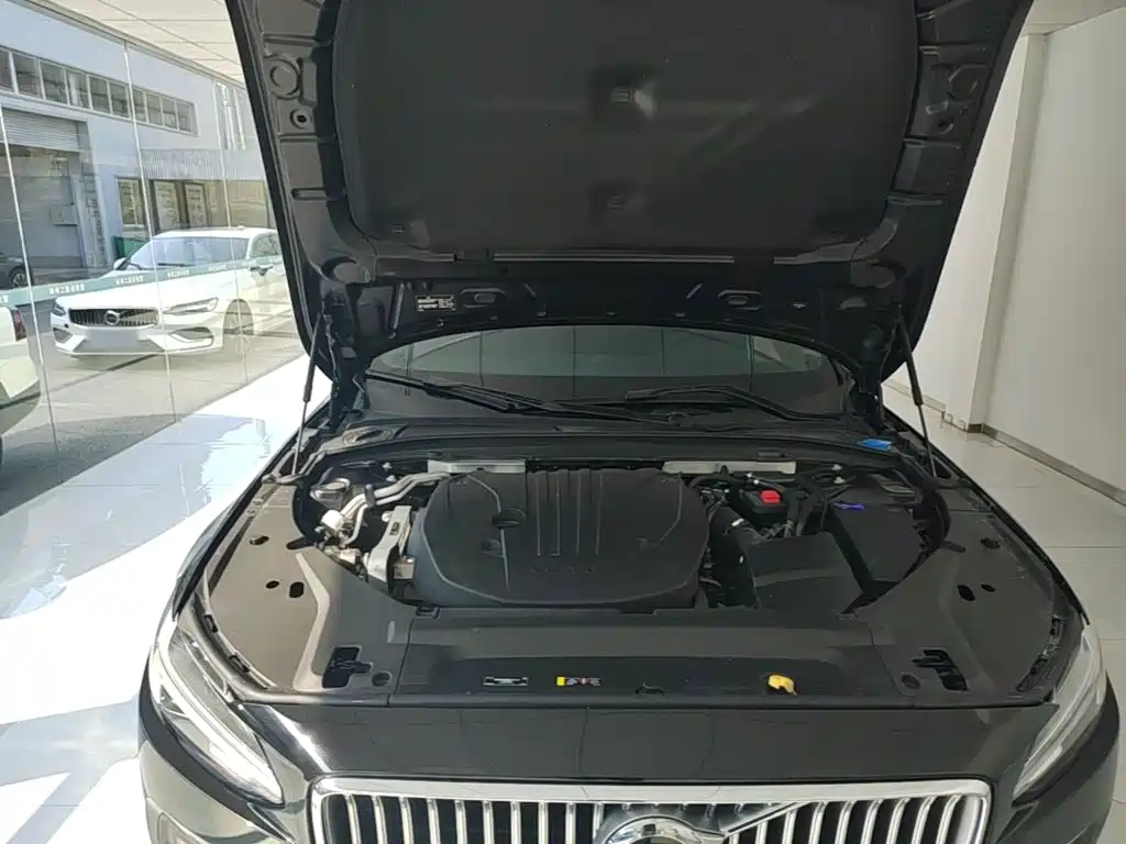Volvo S90 — миниатюра 20
