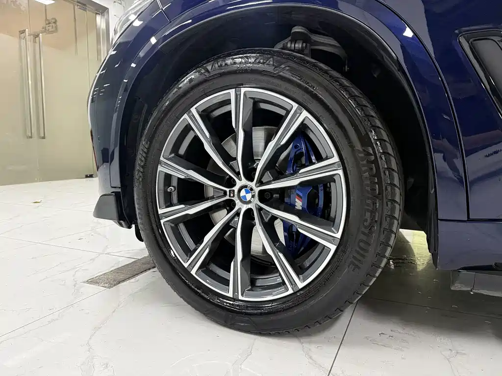 BMW X5 (Import) — миниатюра 7