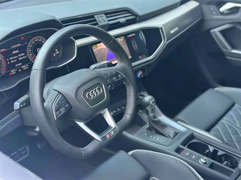 Audi Q3 Sportback — миниатюра 10