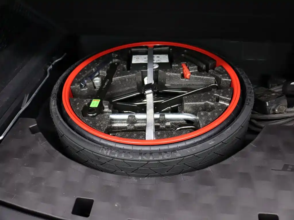 Porsche Cayenne — миниатюра 36