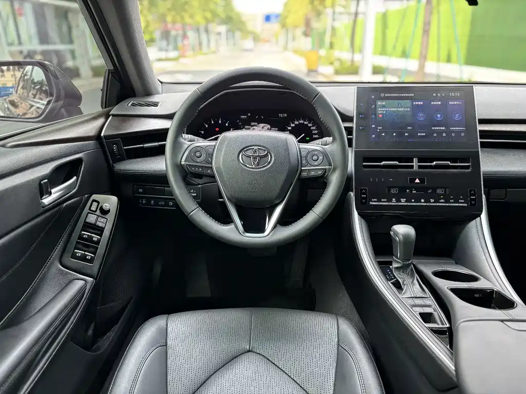Toyota Avalon — миниатюра 16