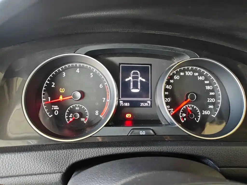 Volkswagen Golf — миниатюра 12