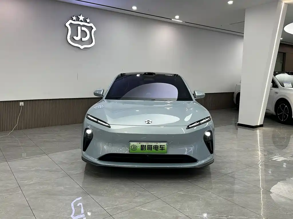 NIO ET5T — миниатюра 3