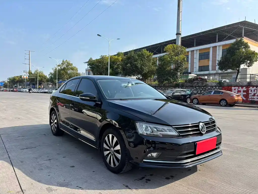 Volkswagen Sagitar 2017