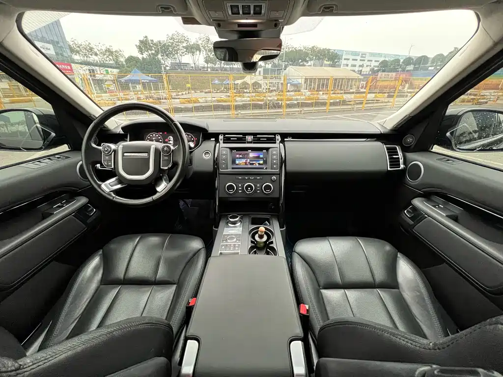 Land Rover Discovery — миниатюра 7