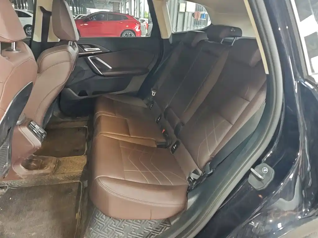 BMW iX1 — миниатюра 17
