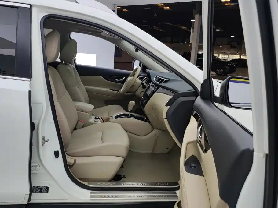 Nissan X-Trail — миниатюра 8