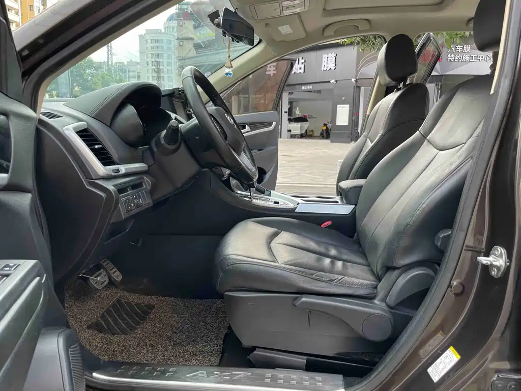 Dongfeng AX7 2015 2.0L AT