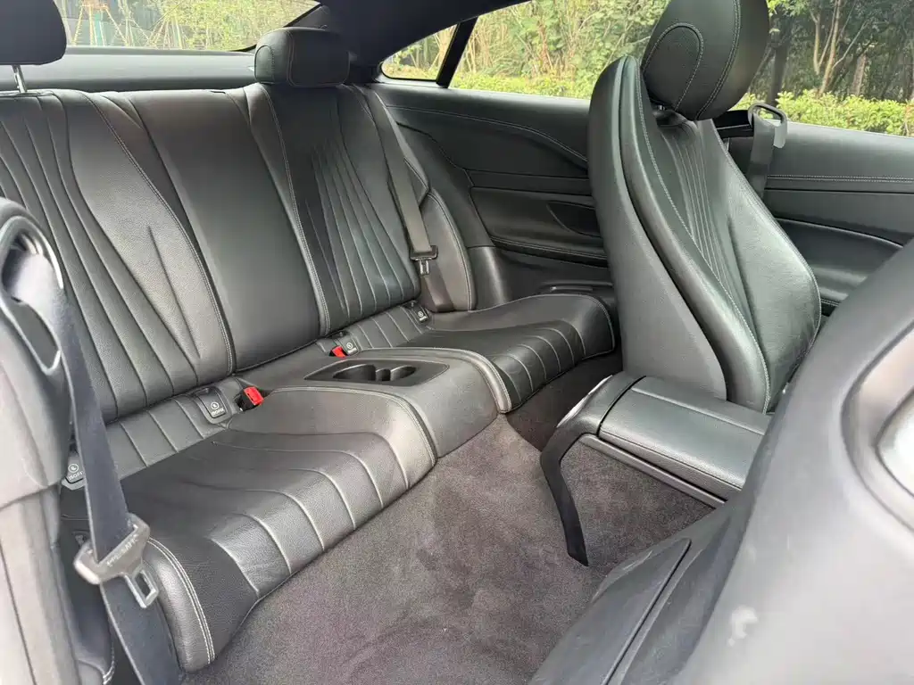 Mercedes-Benz E-Class (Import) — миниатюра 17