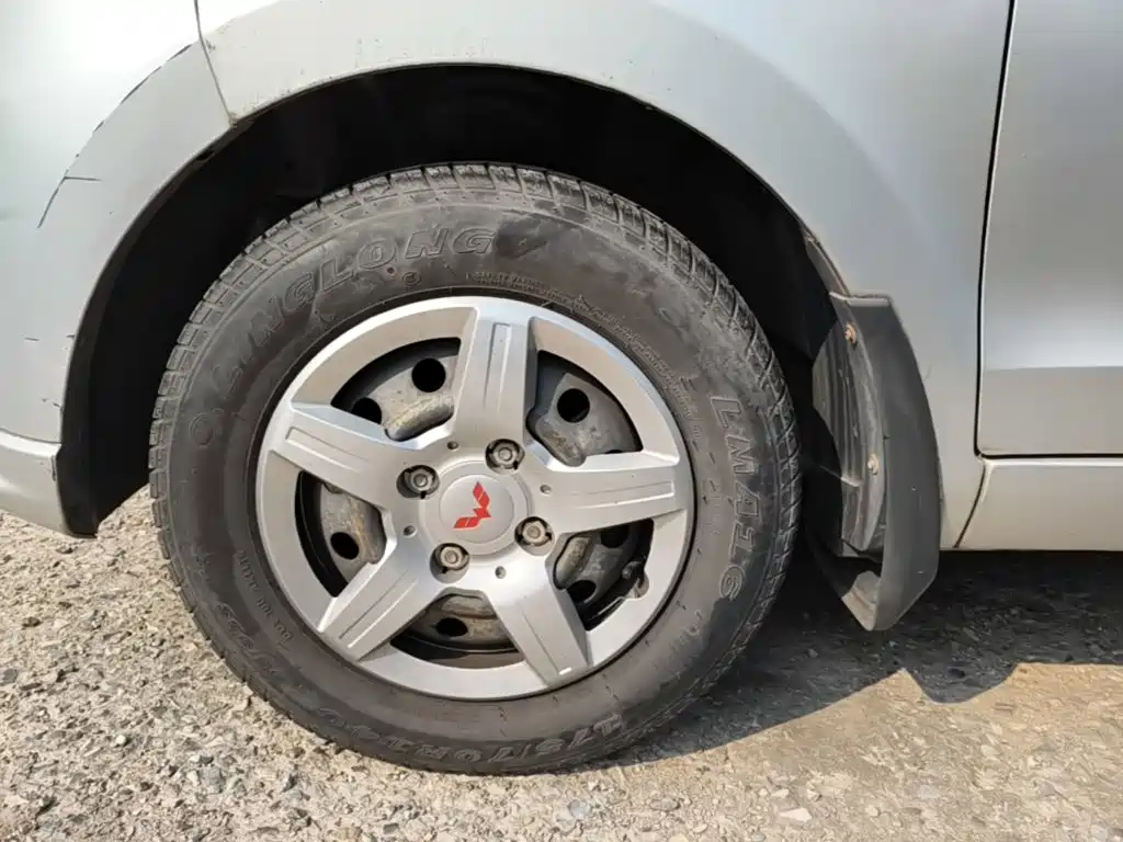 Wuling Hongguang — миниатюра 23
