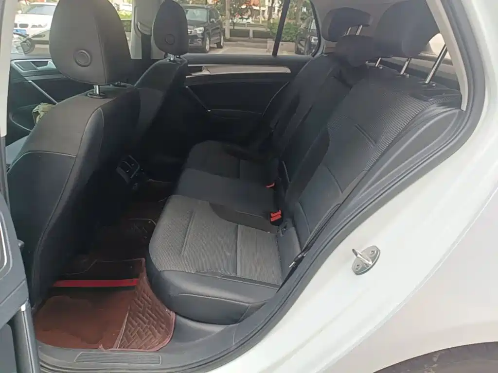 Volkswagen Golf — миниатюра 17
