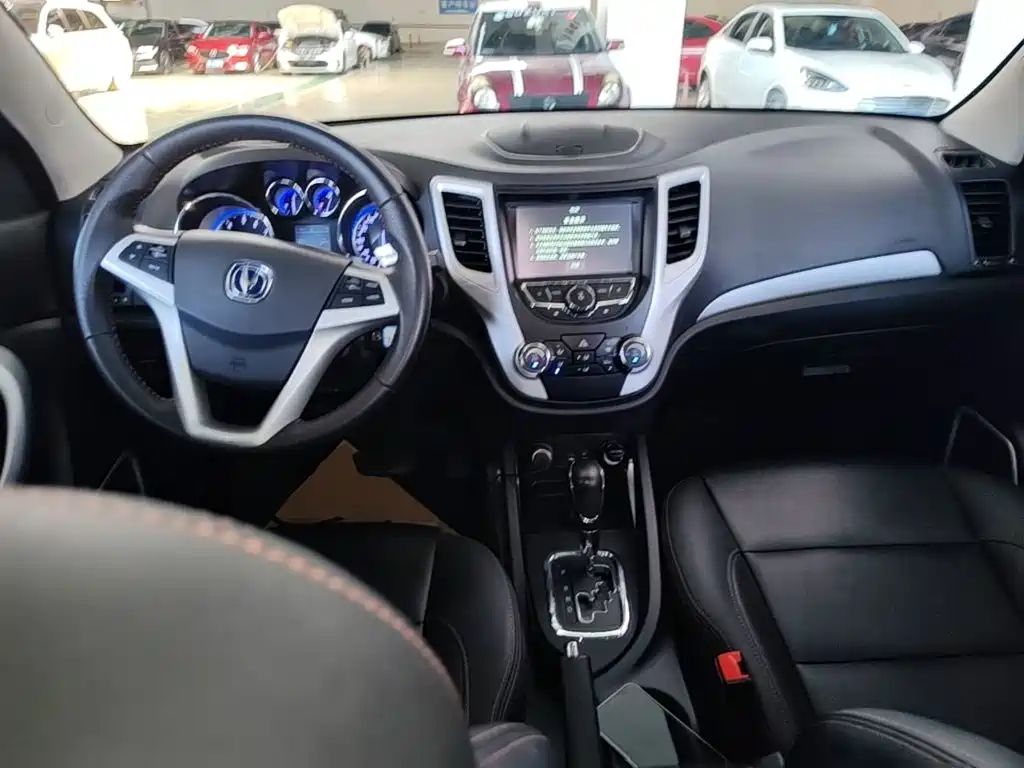 Changan CS35 — миниатюра 10