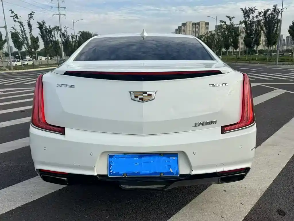 Cadillac XTS 2018 28T